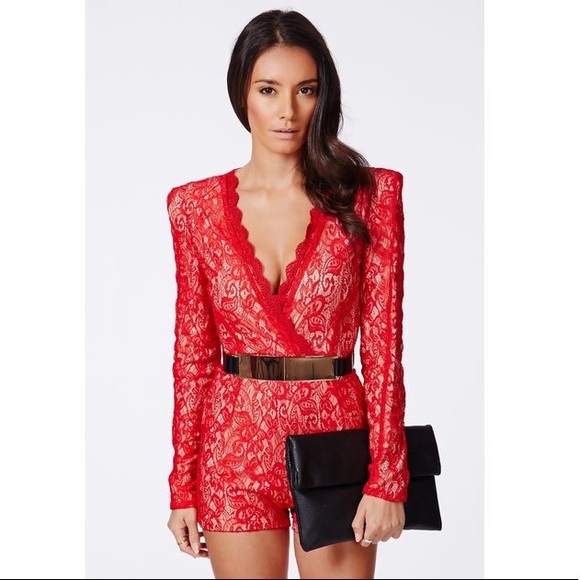 Missguided Other - V-neck long sleeve red lace play suit